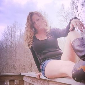 Meet your Posher, Bobbie